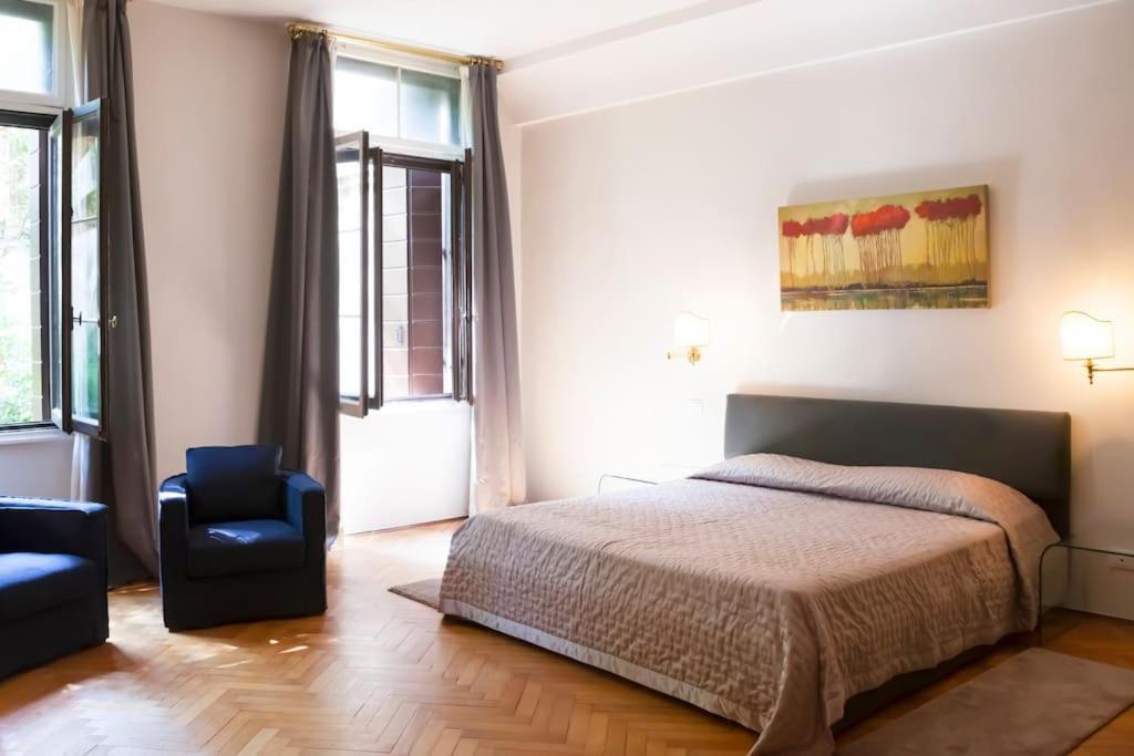 Palazzo Alvera Grand Canal Apartment