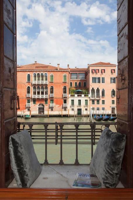 Apartment Palazzo Alvera Grand Canal Venice