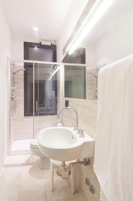 Palazzo Alvera Grand Canal Apartment