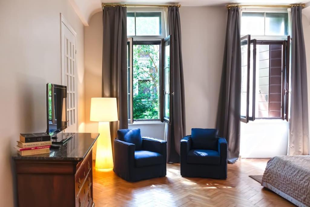 Palazzo Alvera Grand Canal Apartment